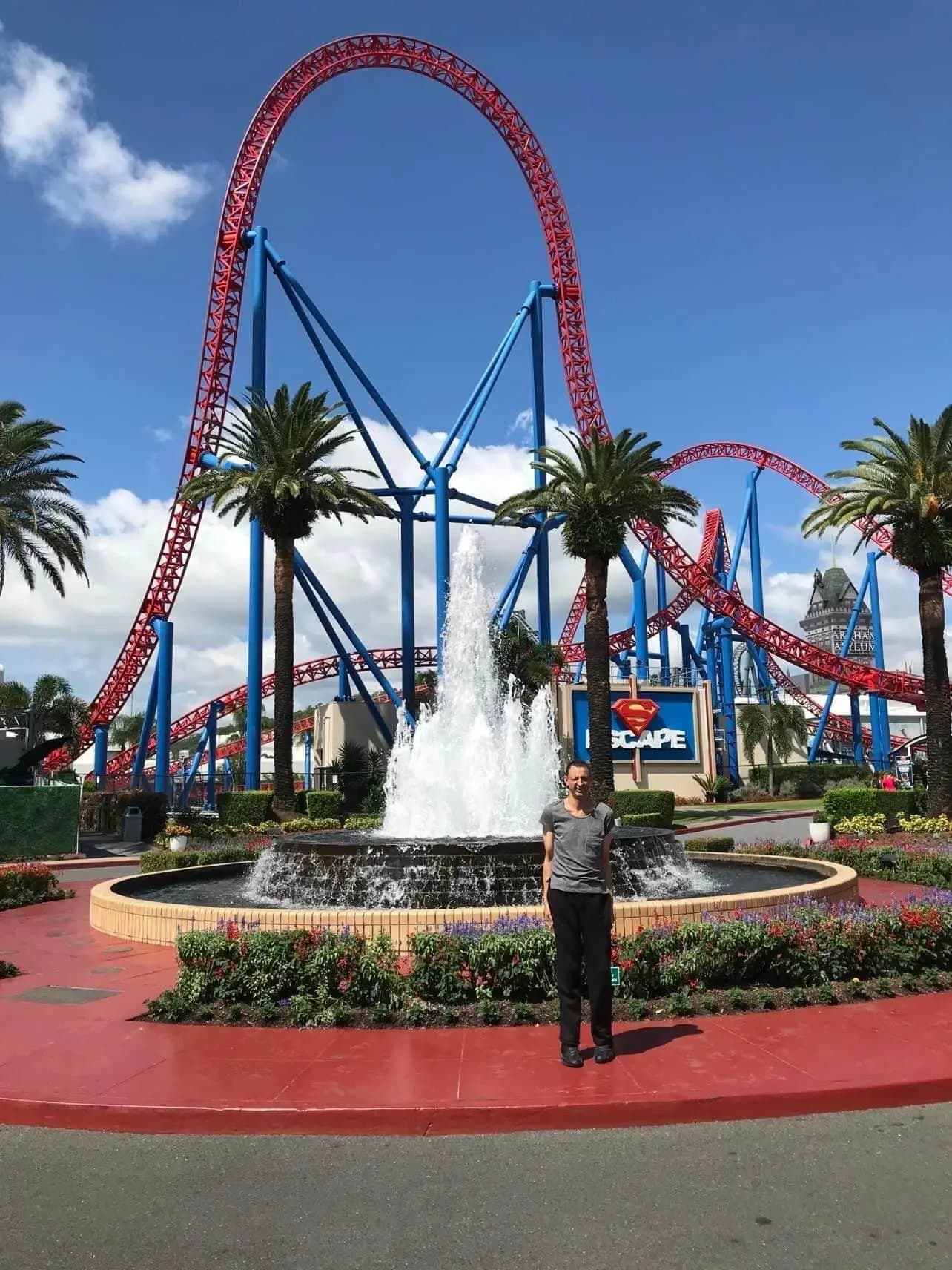 Participants enjoying Gold Coast theme parks on a 4titude supported holiday